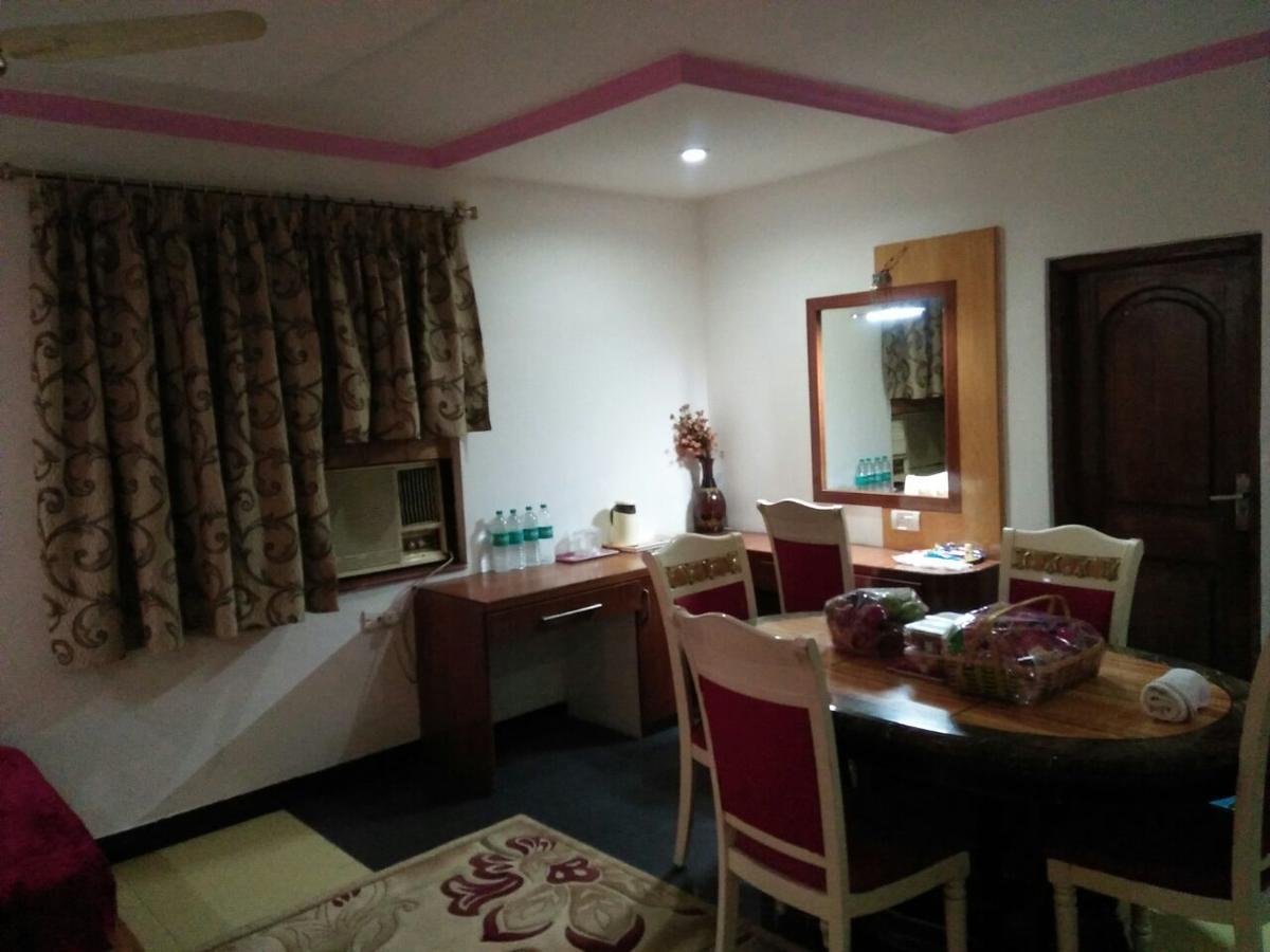 Hotel Rahul Deluxe Nagpur Exterior foto